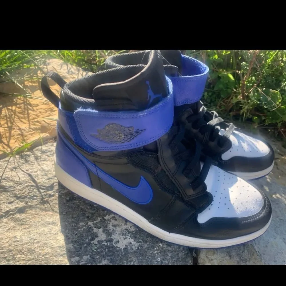 Air Jordan 1 High FlyEase 'Hyper Royal' Sz 9